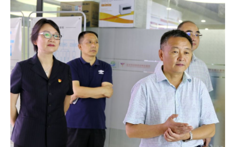 領(lǐng)導(dǎo)關(guān)懷 - 市政府副市長(zhǎng)王力平一行蒞臨園區(qū)調(diào)研指導(dǎo)工作