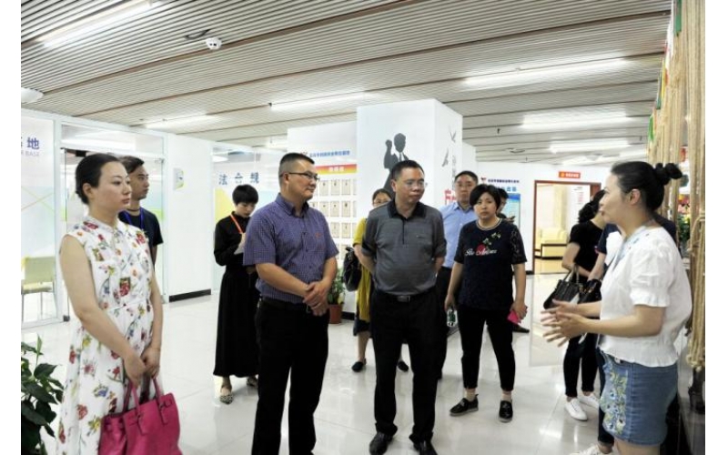 中共重慶市永川區(qū)委組織部來宜學(xué)習(xí)考察園區(qū)